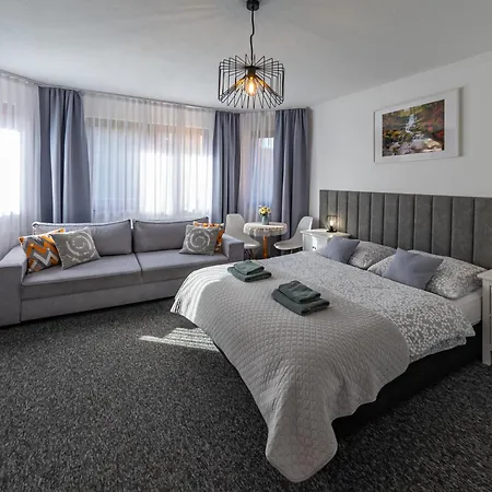 Rum i privatbostad Maria I Natasza Wisła